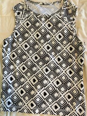 Black & White Geometric Sleeveless Top